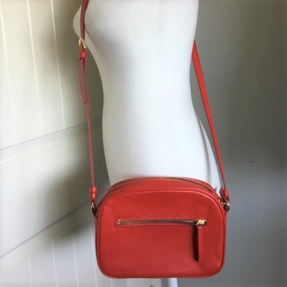 Nordstrom Red Pebble Leather Crossbody Small Dianne Goldtone Hardware - Picture 2 of 16